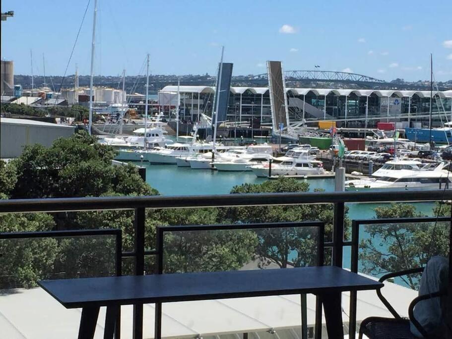 Apartamento Luxury Waterfront Nest Above Viaduct Harbour Auckland Exterior foto