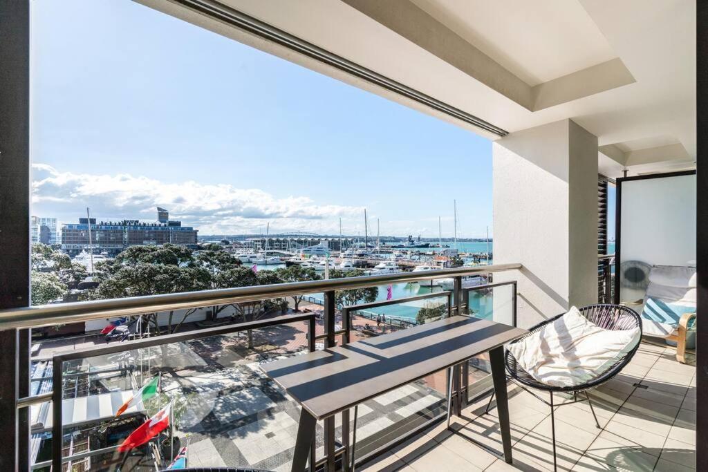 Apartamento Luxury Waterfront Nest Above Viaduct Harbour Auckland Exterior foto